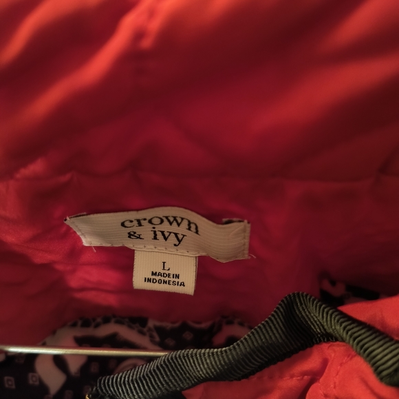 Vest - Picture 3 of 3